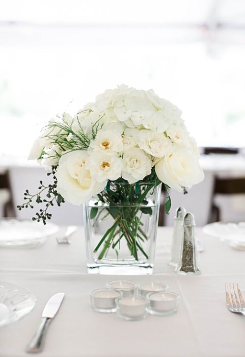 Chic Green and White Wedding Flowers