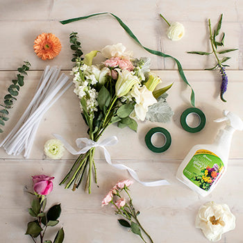 Bouquet Floral Supplies Kit FlatLay
