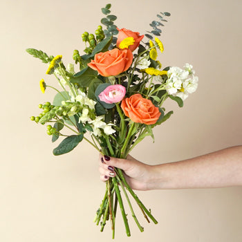 Crushing on Coral Ocean Wholesale DIY Flower Kit In a Hand