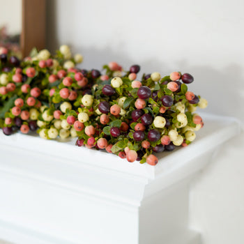 Cream Polka Dot Hypericum Garland