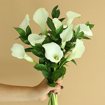 Off White Mini Callas Centerpieces