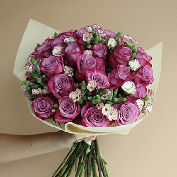 Elegant V Day Purple Rose Bouquet Valentines Arrangements