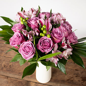 Chic Lavender Rose Arrangements