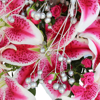 Lilies and Bling Holiday DIY Flower Kit Up Close