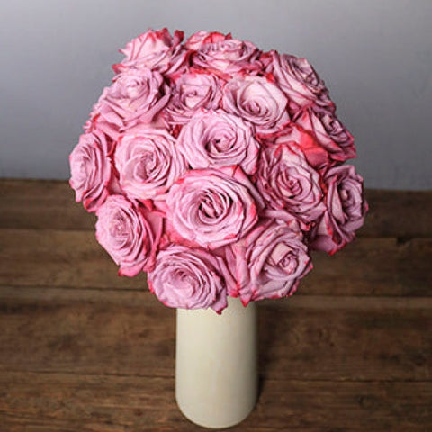 Pinky purple rose flowers for delivery