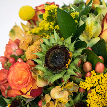 Modern Sunflower Centerpiece Celebration