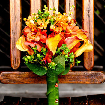 Orchid Mokara and Mini Calla Wholesale DIY Flower Kit In a Hand