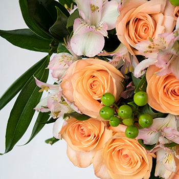 Delectable Sweet Peach Rose Arrangements