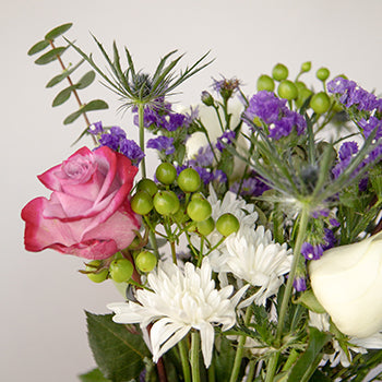 Purple and White Wedding Centerpieces