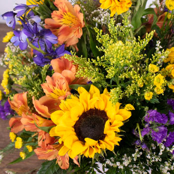 Sun Rays Yellow DIY Flower Centerpieces in a vase
