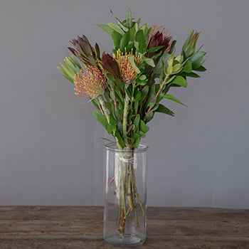 Veld Tropical Wholesale DIY Flower Kit In a Hand