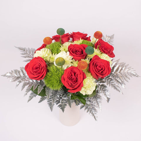 Shining Lights Red Rose Flower Arrangement