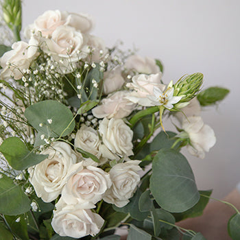 Snow White Flower Centerpiece