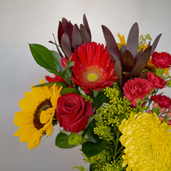 Bridal Centerpieces Fresh Yellow and Red Flowers